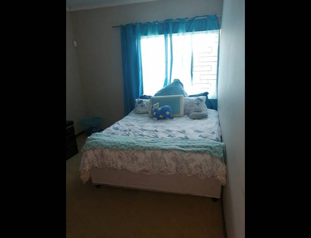 3 bed property to rent in BEACONHURST